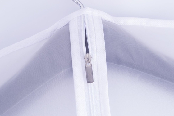 Terno não tecido branco do saco dos vestidos 120x52cm CMYK PEVA do fechamento